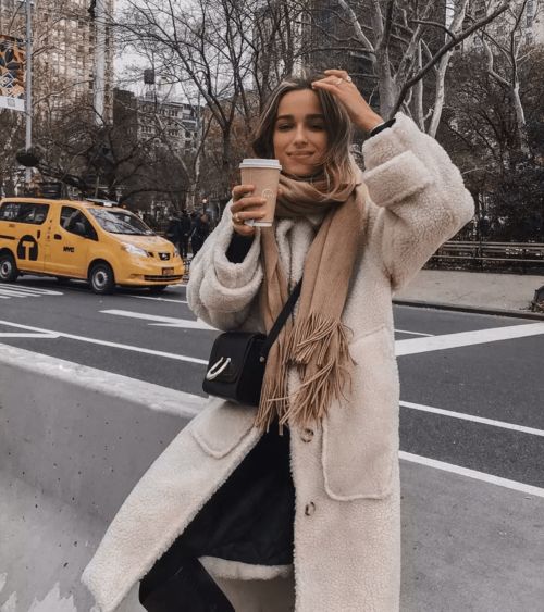 圍巾不止保暖，更勝穿搭神器 一巾多系，時(shí)髦翻倍